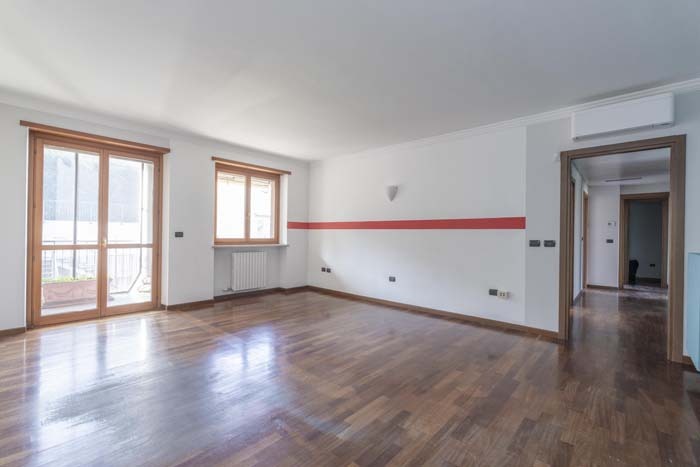 Gran Madre Via Segurana Appartamento con Terrazzini e Box Auto