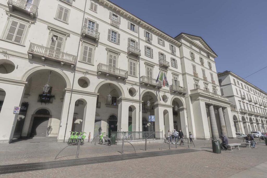 Negozio in Piazza Vittorio