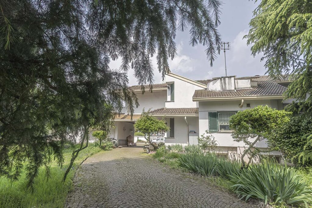 San Gillio vendita Villa Uni/Bifamiliare