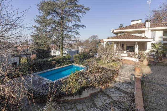 Villa Panoramica con Giardino e Piscina